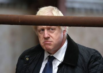 El primer ministro del Reino Unido, Boris Johnson, visita este viernes en Aberdeen una instalación ganadera