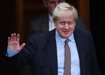 Boris Johnson, a la salida del 10 de Downing Street, este jueves.