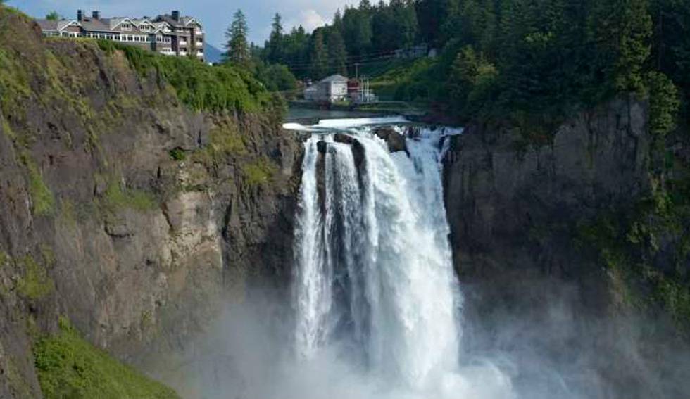 Catarata, hotel y spa adquiridos por la tribu Snoqualmie, en la región de Puget Sound, en el Estado de Washington (EE UU).