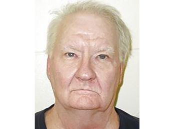 Un preso alega su “muerte momentánea” para librarse de la cadena perpetua