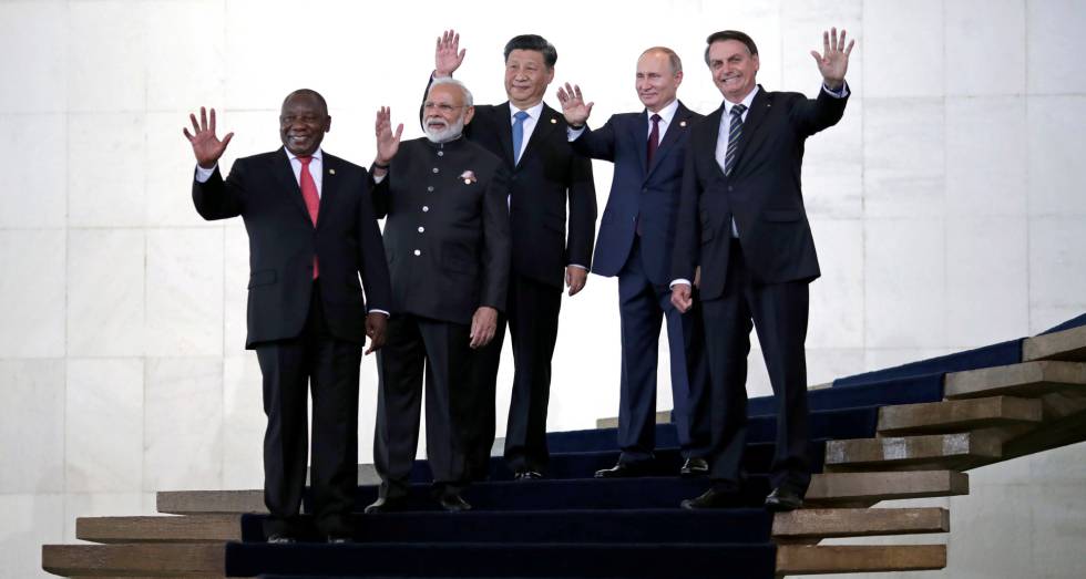 Los presidentes Bolsonaro, Putin, Xi, Ramaphosa y el primer ministro Modi en Brasilia este jueves.