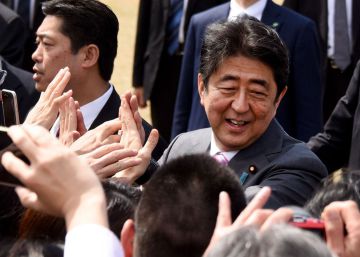 El primer ministro japonés, Shinzo Abe, durante una celebración en abril de 2017 en Tokio.