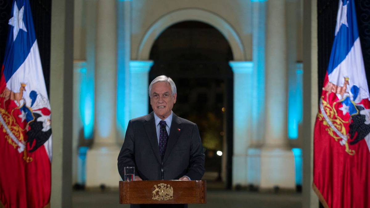 El presidente de Chile, Sebastián Piñera, tras dar su anuncio. 