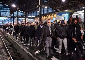 Nueva demostración de fuerza sindical en Francia ante un Gobierno a la defensiva