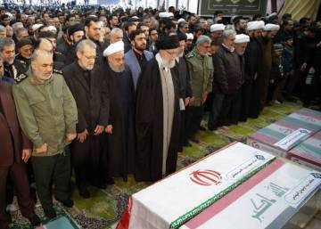 Marcha multitudinaria en Teherán en el funeral del general Soleimani