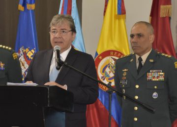 La Fiscalía de Colombia investiga al exjefe del Ejército por espionaje