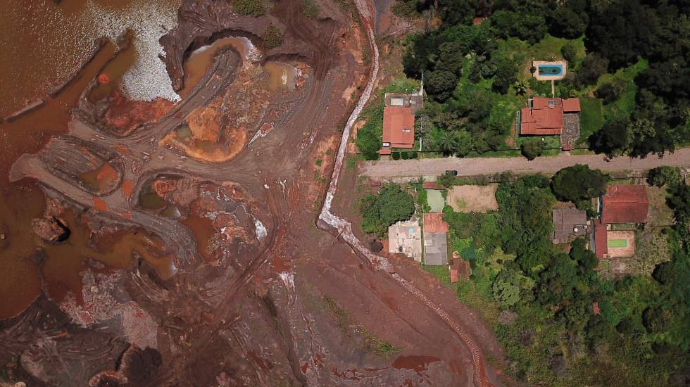 El rastro que dejó el tsunami de barro en Brumadinho fotografiado este mes.