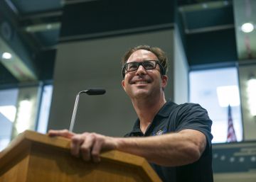 El policía hispano que se declaró negro para lograr un ascenso