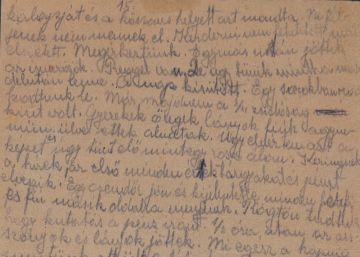 Imagen de una de las fichas en cuyo parte de atrás Sheindi Miller-Ehrenwald escribió su diario en Auschwitz y que ahora se expone en el museo de historia de Berlín.