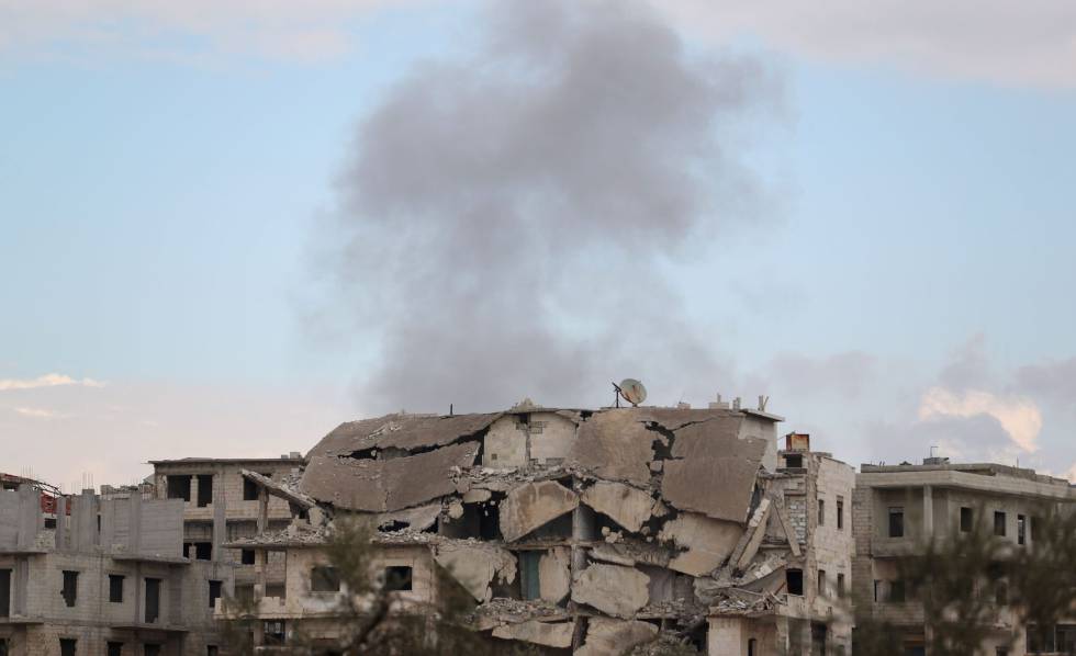 Un edificio bombardeado en Ariha, el pasado domingo en la provincia siria de Idlib.