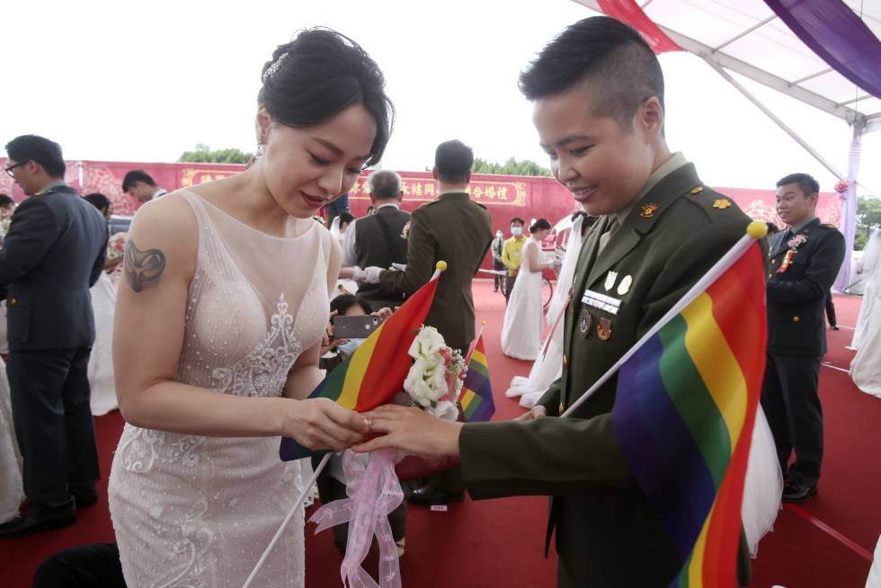 Taiwán celebra sus primeras bodas de militares homosexuales | Blog Mundo  Global | EL PAÍS