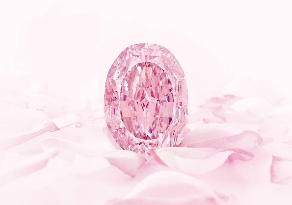 Featured image of post Foto De Diamante Rosa / Für die edelsteine ein schwarzer tag ♦ ︎ der der raj pink, der größte ausgefallene, intensive rosa diamant, für seine seltene farbe, war das starke stück der auktion am mittwoch, die von sotheby&#039;s.