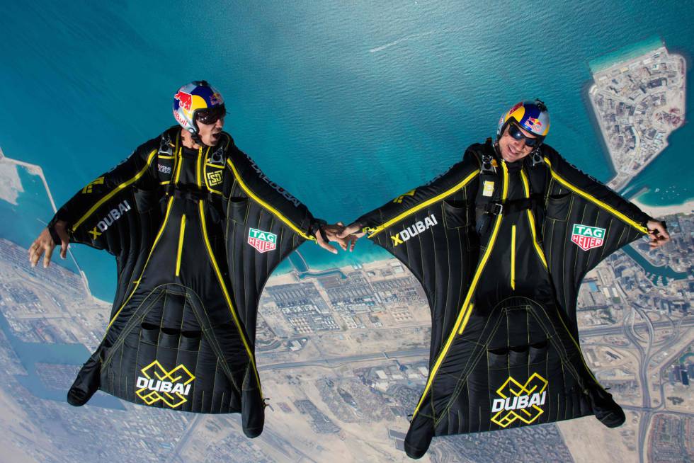 Vince Reffet (left) and Fred Fugen (right), on a flight over Dubai in 2017.
