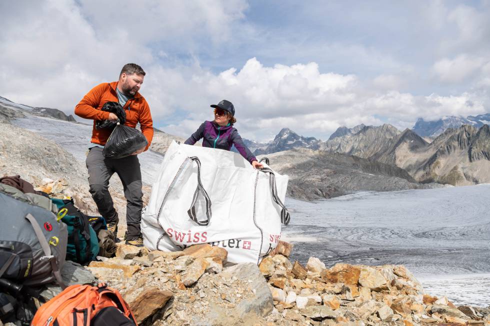 Cornelissen y un miembro de su equipo, el pasado septiembre durante la expedición.