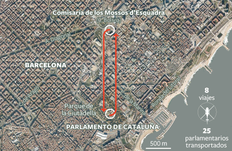 Los diputados salen del Parlamento sin problemas y los indignados levantan el cerco