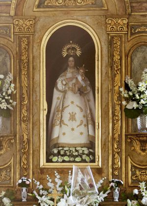 Interior de la ermita de la Virgen del Remolino en El Molar.