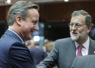 David Cameron y Mariano Rajoy en Bruselas, este jueves.