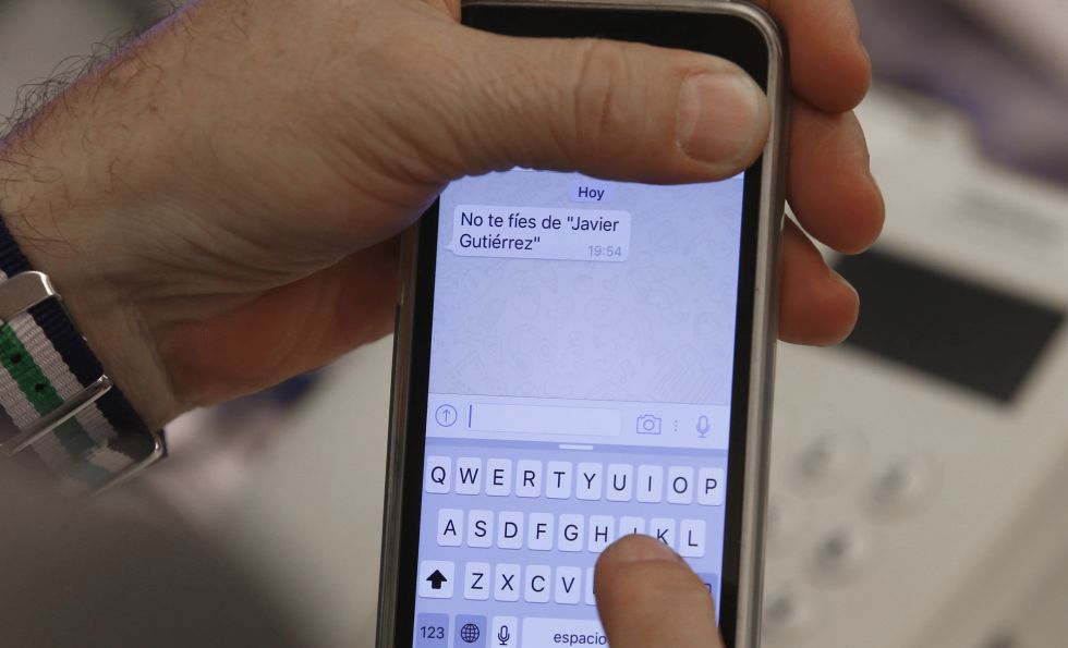 Recreación con nombre ficticio del mensaje que dio origen a la sentencia. Recreación con nombre ficticio del mensaje que dio origen a la sentencia.