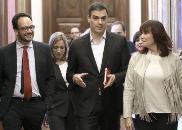 Diez tuits de políticos para celebrar el Día de la República