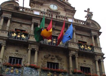 Una edil se niega a dimitir tras votar un contrato a la empresa ligada a su hermana