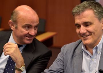 Guindos afirma que no fan falta més ajustos, malgrat la carta de Rajoy