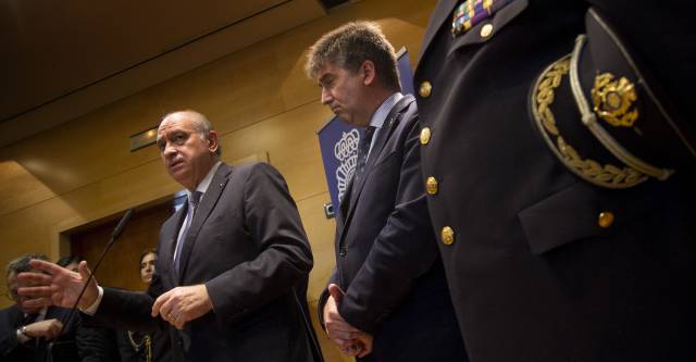 El ministro Jorge Fern&aacute;ndez D&iacute;az, junto a Ignacio Cosid&oacute;.