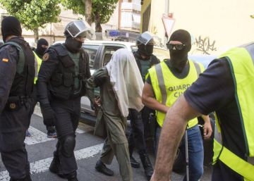 Two imams arrested in Ibiza over suspected links to ISIS