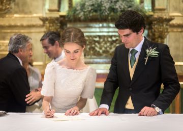 Alejandra Corsini junto a su marido el d&iacute;a de su boda. 