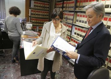 Diego Granados, presidente del Colegio de Notarios, en su oficina de San Sebasti&aacute;n.