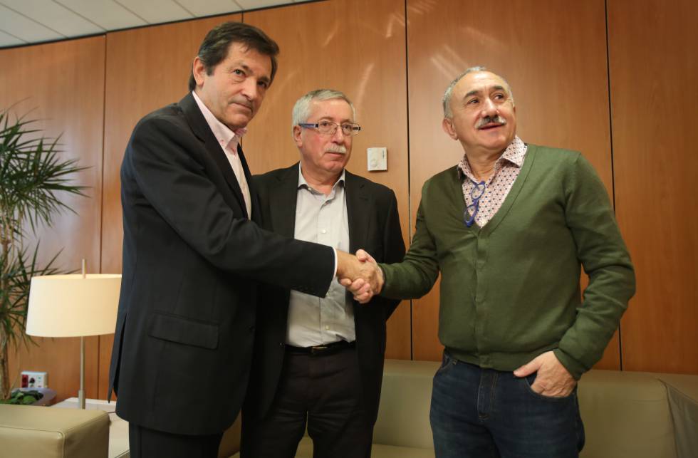 UGT y CC OO presionan al PSOE para que no pacte con el PP a sus espaldas