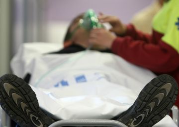 Un paciente del Hospital Universitario de Getafe, a donde han sido trasladados los heridos m&aacute;s graves.