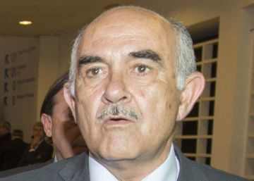 Pedro Antonio S&aacute;nchez, Luis de Guindos y Alberto Garre, en marzo de 2015. 