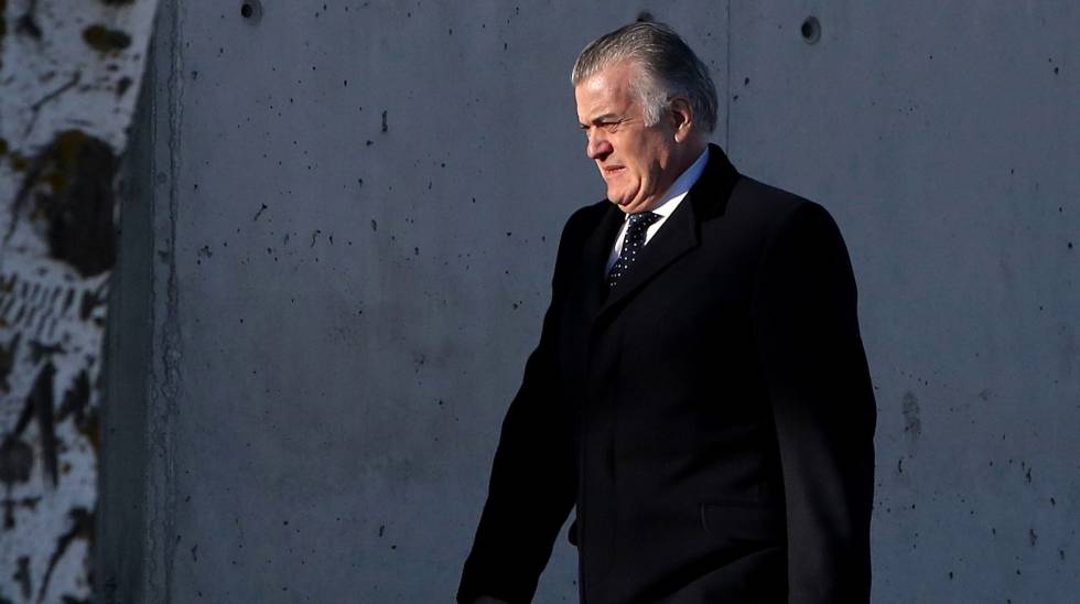 Una acusación pide incorporar al sumario de la caja b del PP las facturas de Bárcenas halladas en Púnica