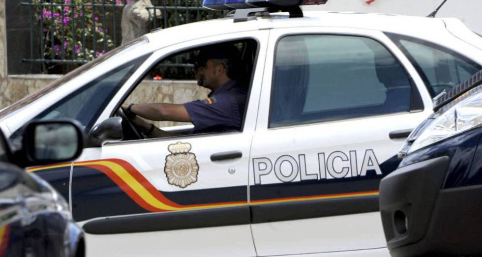 Un coche del Cuerpo Nacional de Policía.rn
