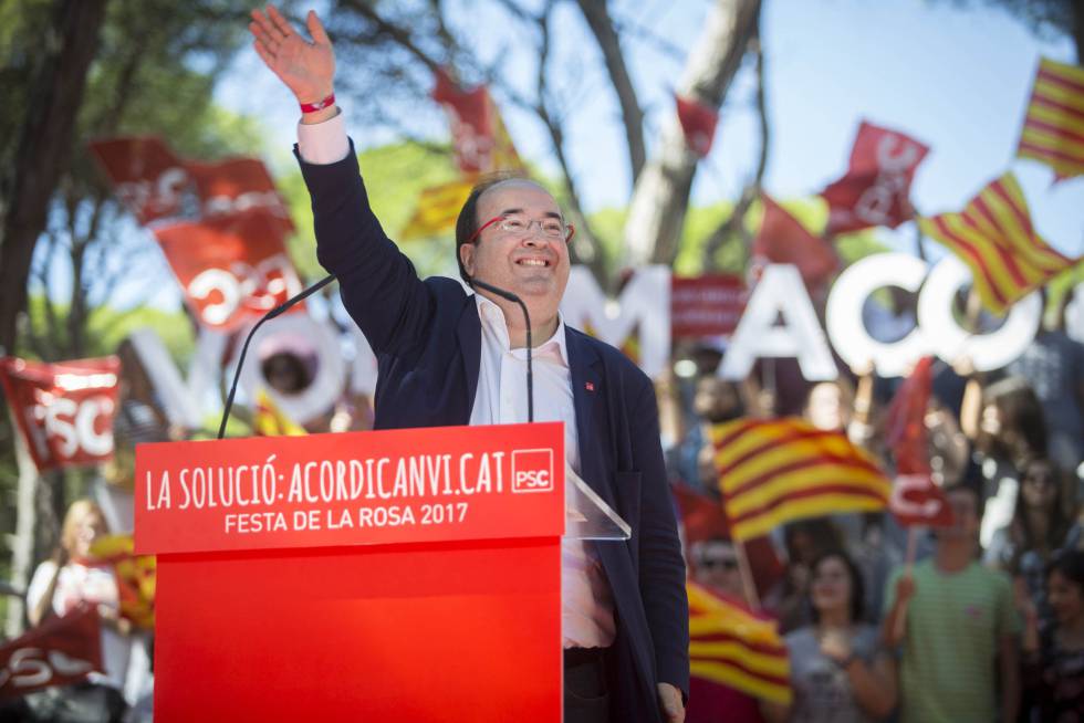 Miquel Iceta durante su intervención en la Fiesta de la Rosa del PSC en Gavá. 