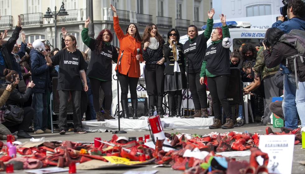 Concentración contra la violencia machista en la Puerta del Sol de Madrid.
