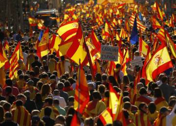 Las imágenes de la manifestación de Barcelona contra la independencia