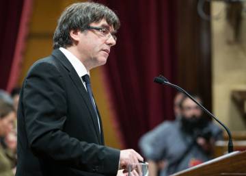 Puigdemont declara la independencia de Cataluña pero propone dejarla en suspenso