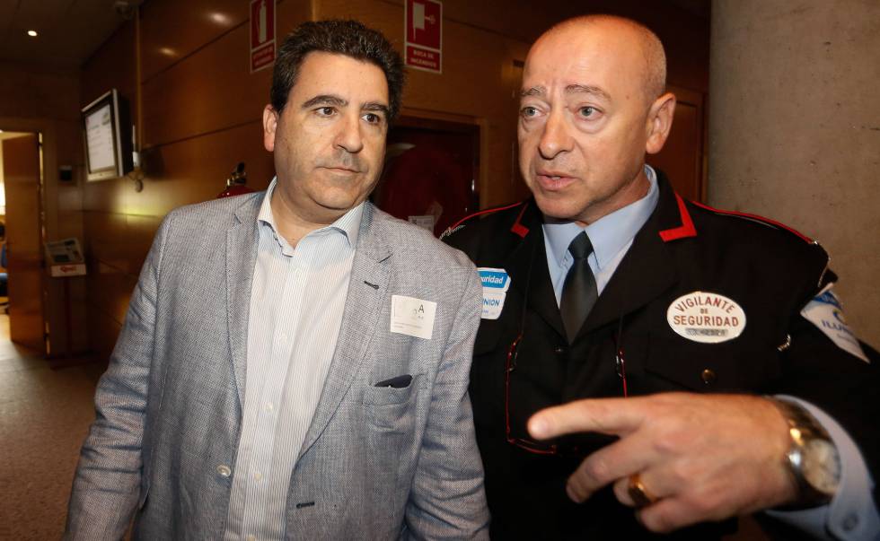 David Marjaliza al llegar a la Comisión de Corrupción de la Asamblea de Madrid.