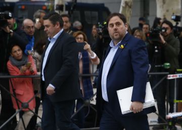 La Fiscalía revisará la prisión de Junqueras si acata la Constitución
