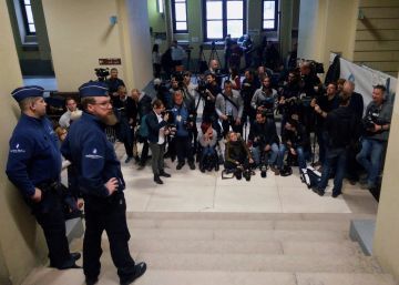 Belgian judge delays ruling on extradition request for Carles Puigdemont