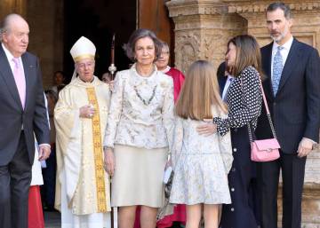 Doña Letizia reaparece en un acto público tras la tensión en Palma