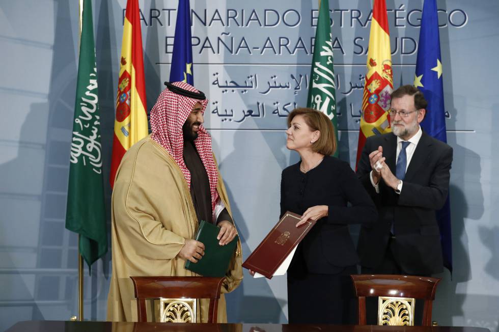 Mariano Rajoy y MarÃa Dolores de Cospedal reciben al prÃncipe heredero de Arabia Saudà para firmar la compra de cuatro fragatas por valor de más de 2000 millones de euros.