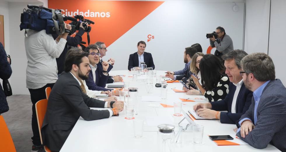 Albert Rivera preside la reunión de la comisión permanente de Ciudadanos, este lunes.