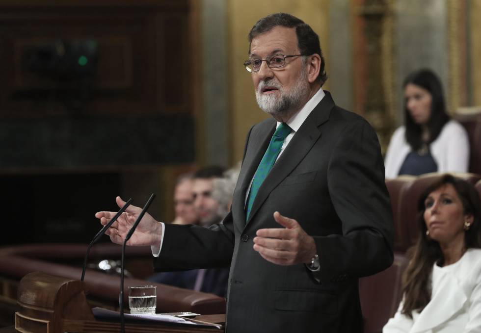 Rajoy, con su corbata verde, en la primera sesiÃ³n de la mociÃ³n de censura.