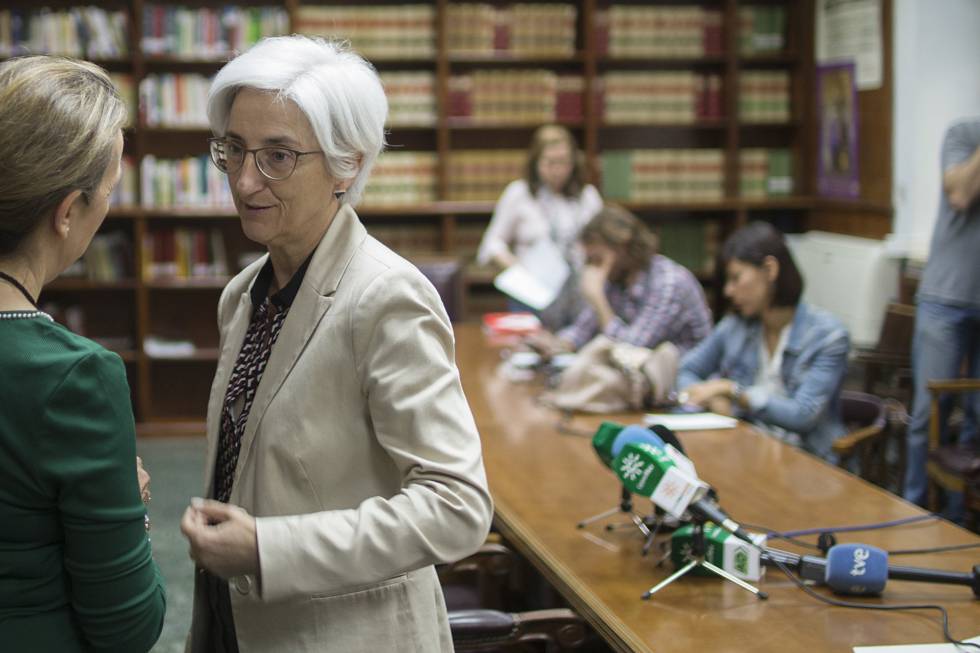 María José Segarra, durante la huelga de jueces y fiscale del pasado 22 de mayo en la Audiencia Provincial