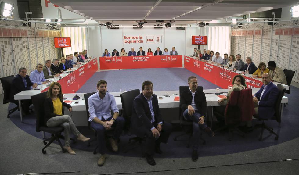 Reunión de la comisión ejecutiva federal del PSOE, en la sede de Ferraz en Madrid.