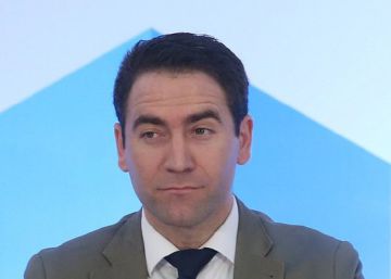 Las otras habilidades del nuevo secretario general del PP: lanzador de huesos de aceituna