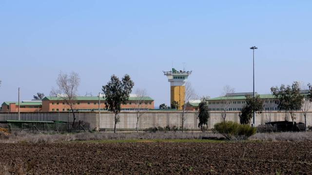 El exterior de la cárcel de Huelva.