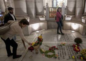 El prior del Valle de los Caídos niega al Gobierno el acceso para exhumar a Franco